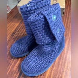 Kids UGG sweater boots size 11 GREAT SHAPE
